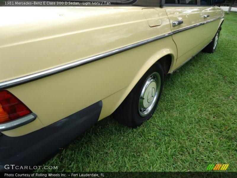 Light Ivory / Tan 1981 Mercedes-Benz E Class 300 D Sedan