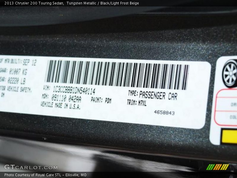 Tungsten Metallic / Black/Light Frost Beige 2013 Chrysler 200 Touring Sedan