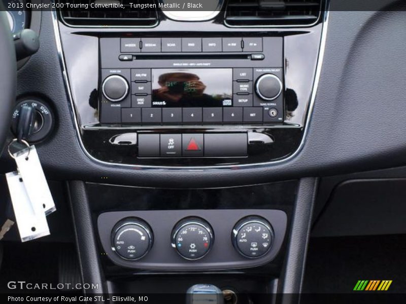 Tungsten Metallic / Black 2013 Chrysler 200 Touring Convertible