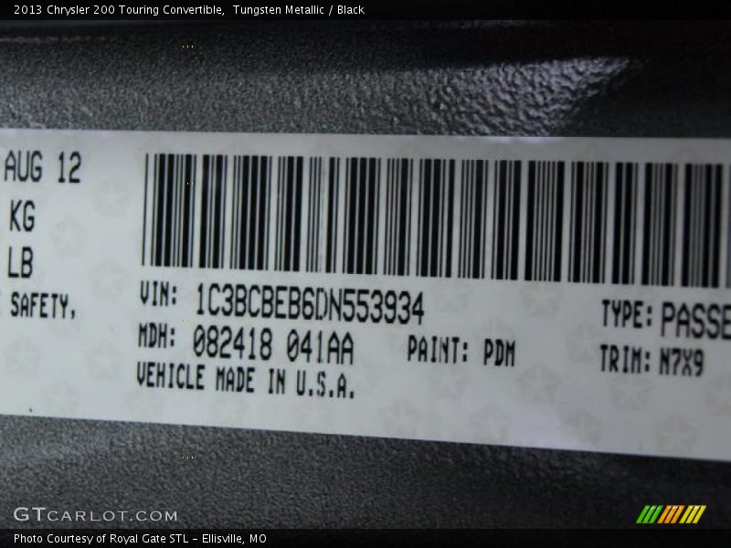 Tungsten Metallic / Black 2013 Chrysler 200 Touring Convertible