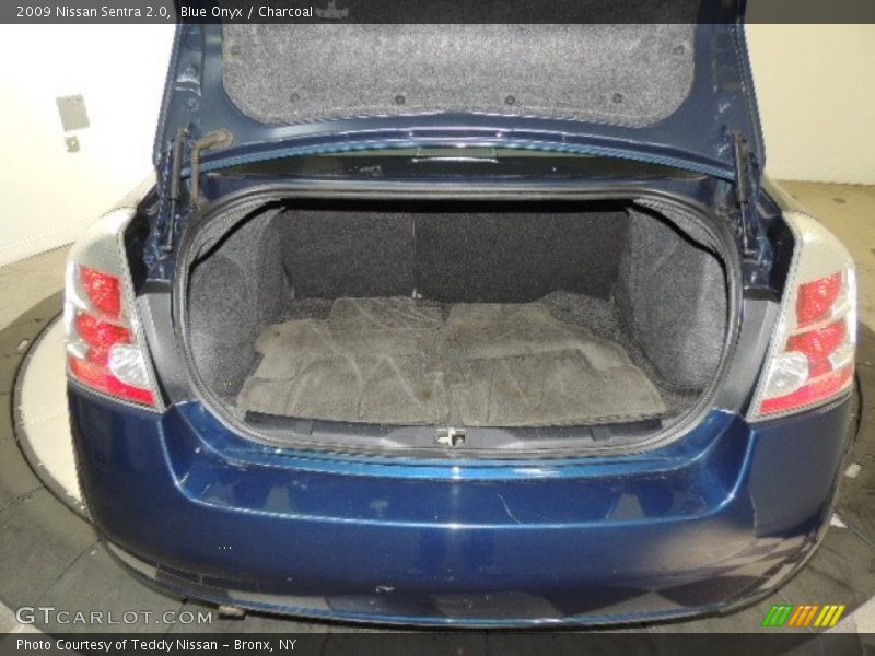 Blue Onyx / Charcoal 2009 Nissan Sentra 2.0