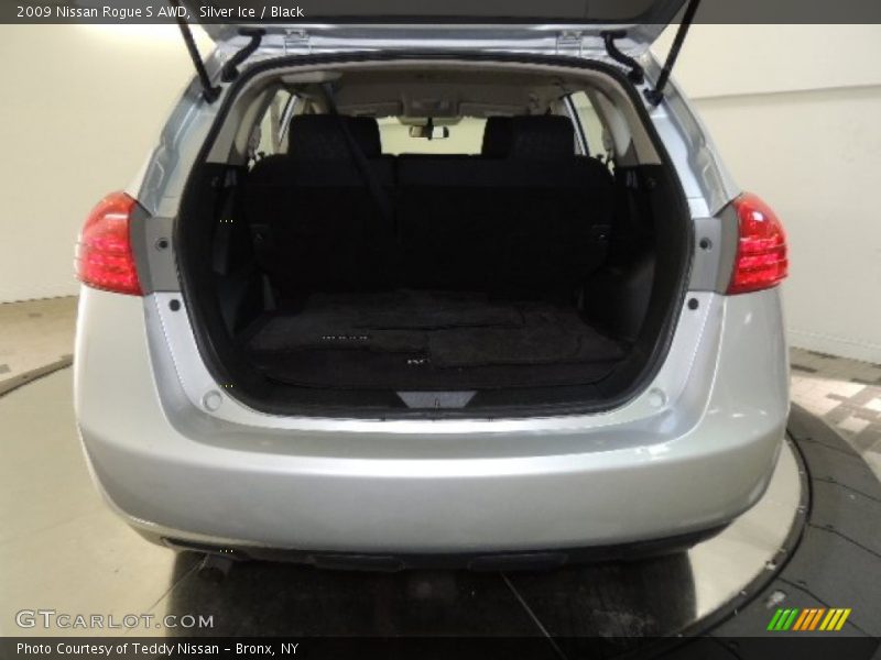 Silver Ice / Black 2009 Nissan Rogue S AWD