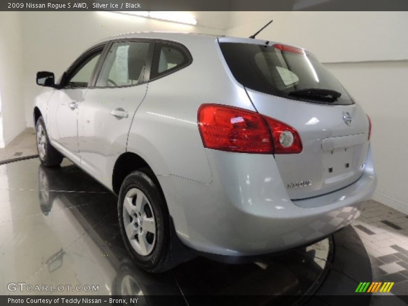 Silver Ice / Black 2009 Nissan Rogue S AWD