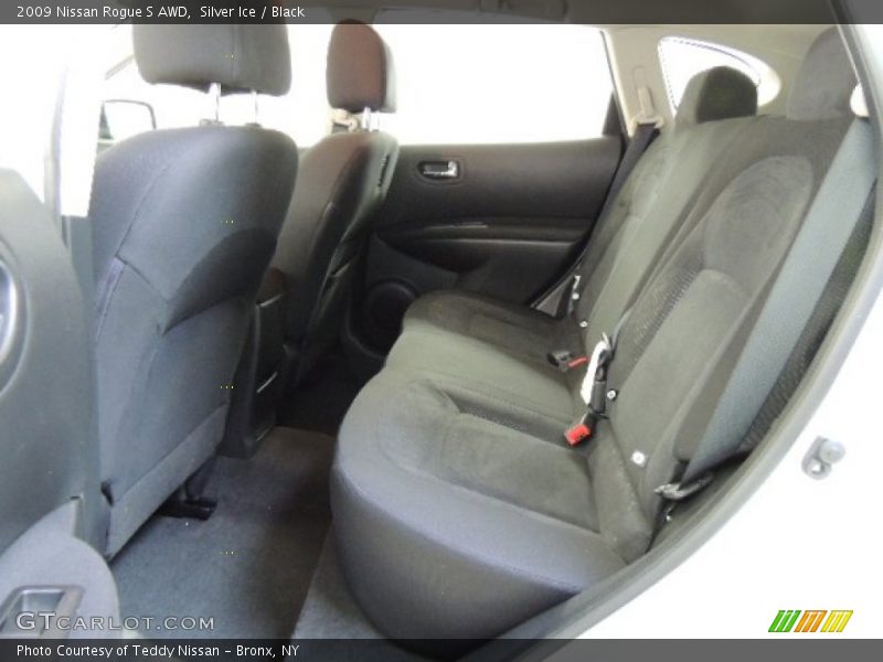 Silver Ice / Black 2009 Nissan Rogue S AWD