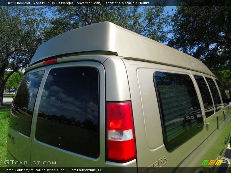 Sandstone Metallic / Neutral 2005 Chevrolet Express 1500 Passenger Conversion Van