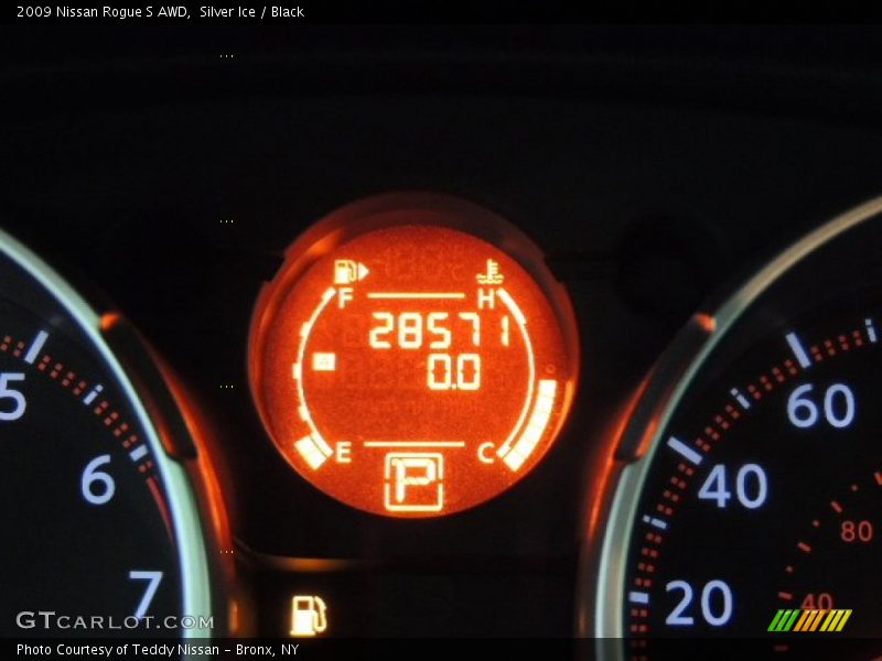 Silver Ice / Black 2009 Nissan Rogue S AWD