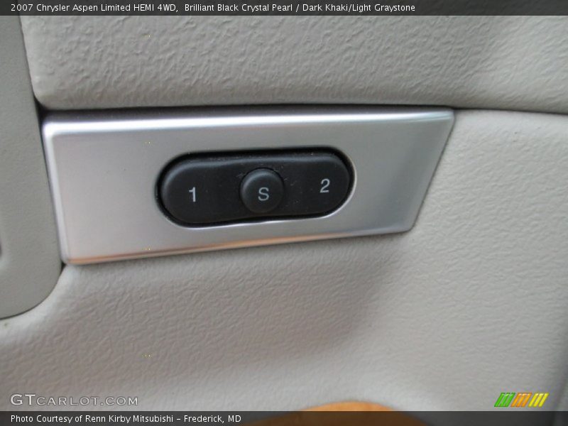 Brilliant Black Crystal Pearl / Dark Khaki/Light Graystone 2007 Chrysler Aspen Limited HEMI 4WD