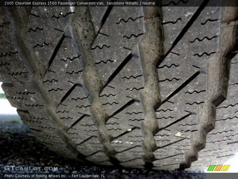 Sandstone Metallic / Neutral 2005 Chevrolet Express 1500 Passenger Conversion Van