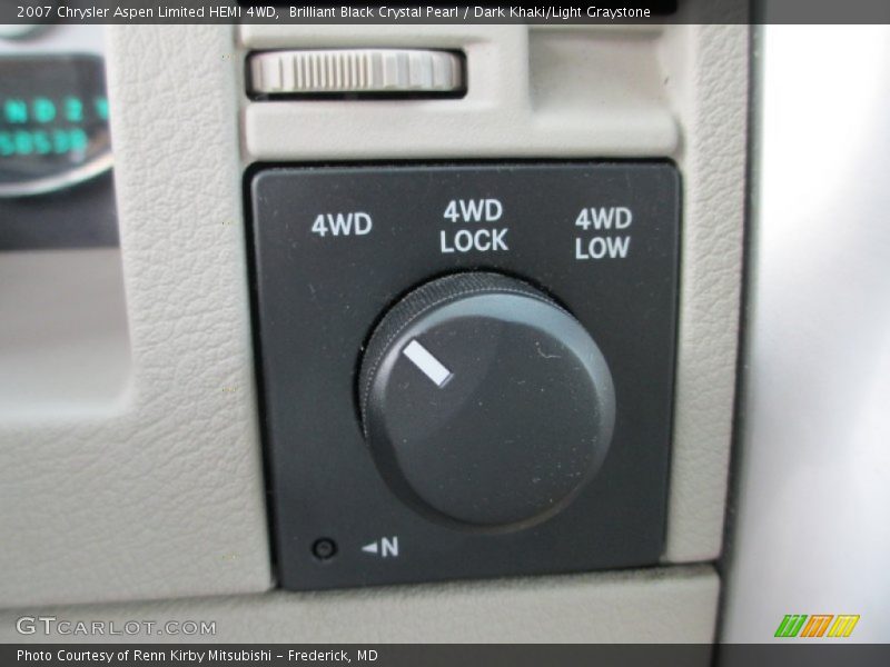 Brilliant Black Crystal Pearl / Dark Khaki/Light Graystone 2007 Chrysler Aspen Limited HEMI 4WD