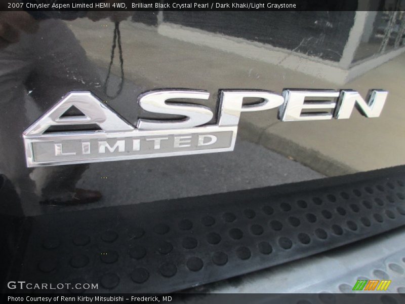 Brilliant Black Crystal Pearl / Dark Khaki/Light Graystone 2007 Chrysler Aspen Limited HEMI 4WD