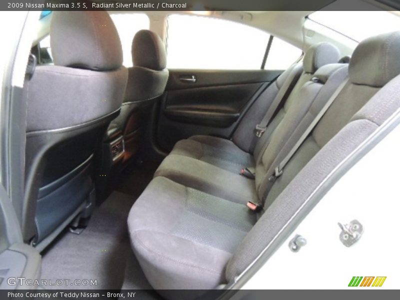 Radiant Silver Metallic / Charcoal 2009 Nissan Maxima 3.5 S