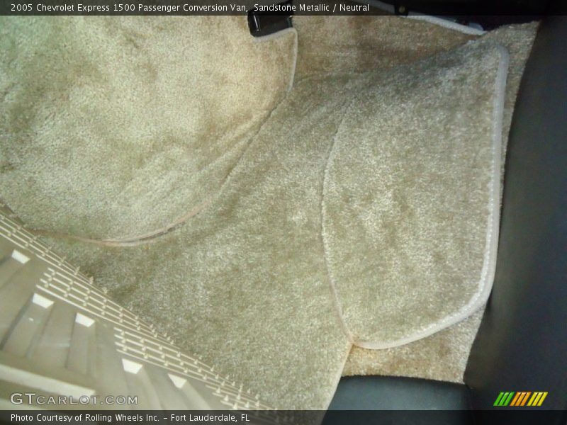 Sandstone Metallic / Neutral 2005 Chevrolet Express 1500 Passenger Conversion Van