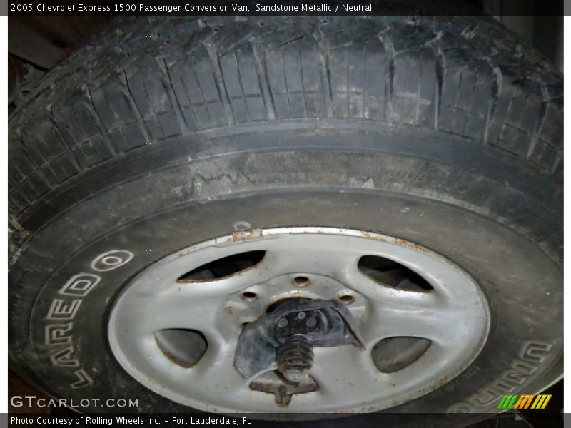 Sandstone Metallic / Neutral 2005 Chevrolet Express 1500 Passenger Conversion Van