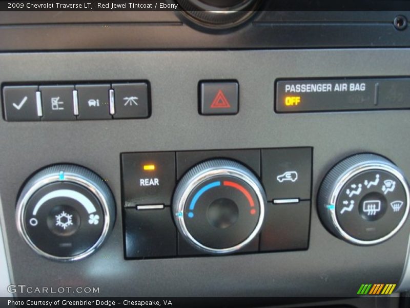 Red Jewel Tintcoat / Ebony 2009 Chevrolet Traverse LT