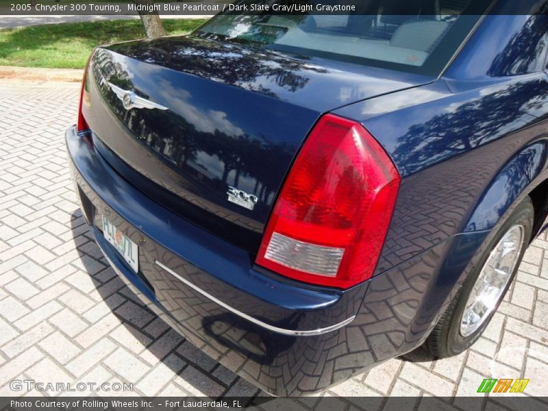 Midnight Blue Pearlcoat / Dark Slate Gray/Light Graystone 2005 Chrysler 300 Touring