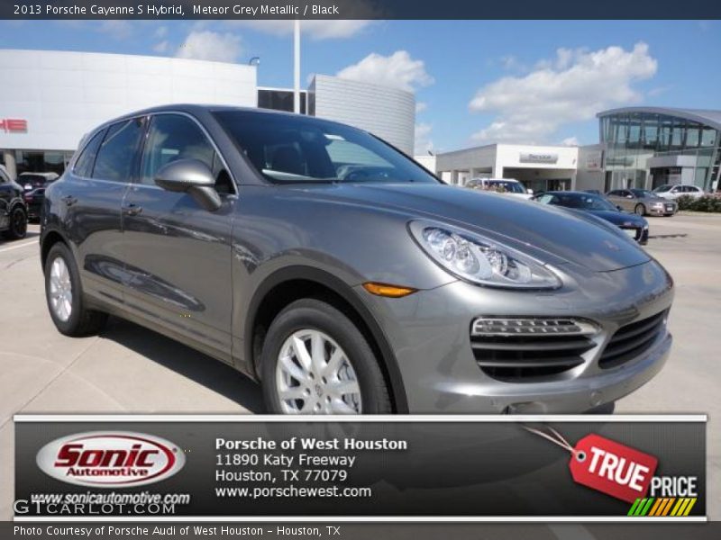 Meteor Grey Metallic / Black 2013 Porsche Cayenne S Hybrid