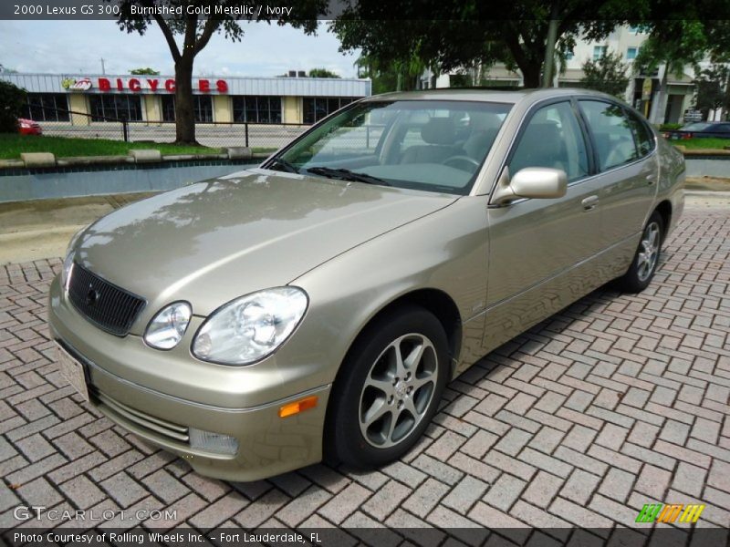 Front 3/4 View of 2000 GS 300