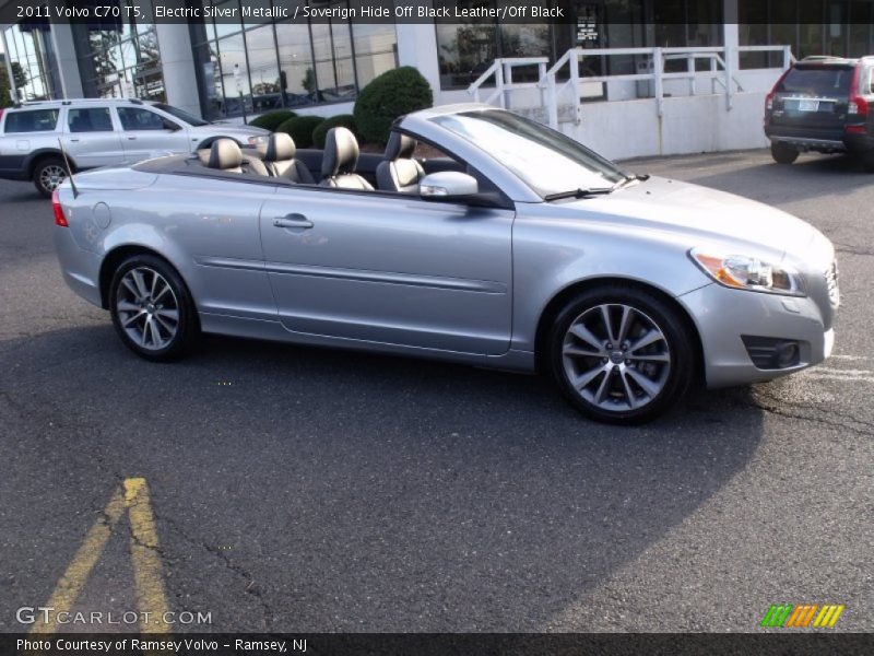 Electric Silver Metallic / Soverign Hide Off Black Leather/Off Black 2011 Volvo C70 T5