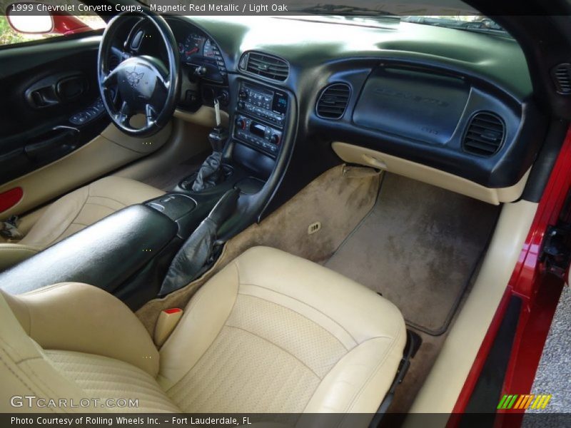 Dashboard of 1999 Corvette Coupe