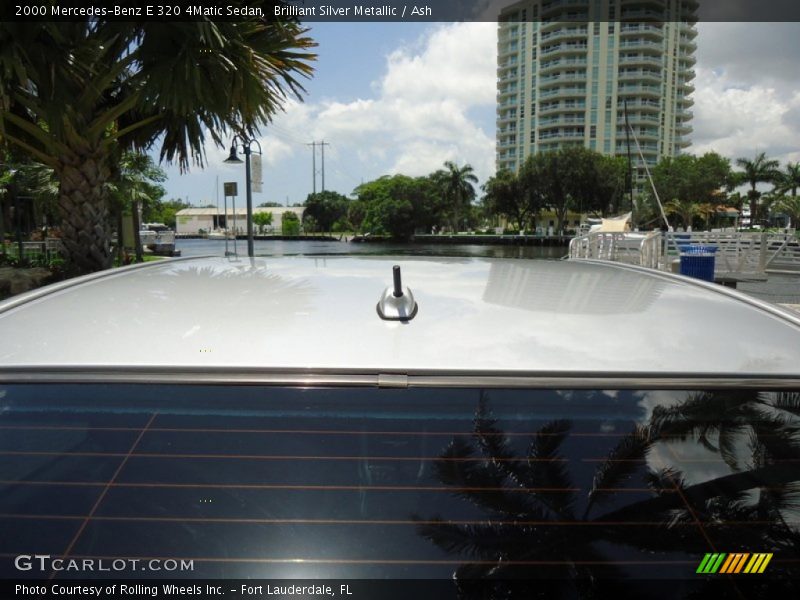 Brilliant Silver Metallic / Ash 2000 Mercedes-Benz E 320 4Matic Sedan