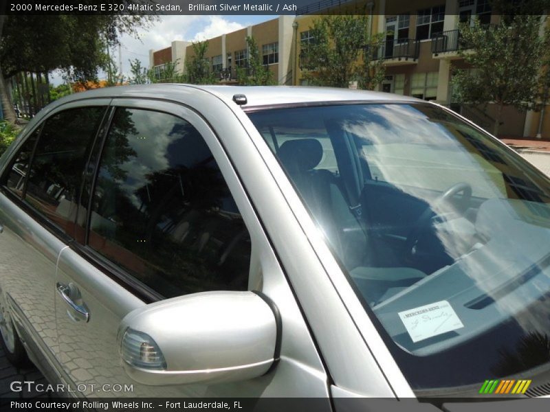 Brilliant Silver Metallic / Ash 2000 Mercedes-Benz E 320 4Matic Sedan