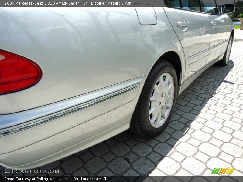 Brilliant Silver Metallic / Ash 2000 Mercedes-Benz E 320 4Matic Sedan