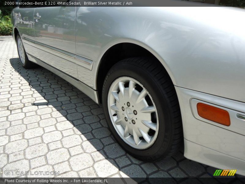 Brilliant Silver Metallic / Ash 2000 Mercedes-Benz E 320 4Matic Sedan