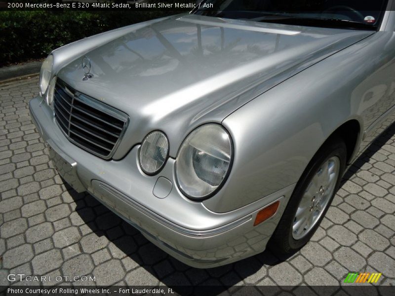 Brilliant Silver Metallic / Ash 2000 Mercedes-Benz E 320 4Matic Sedan