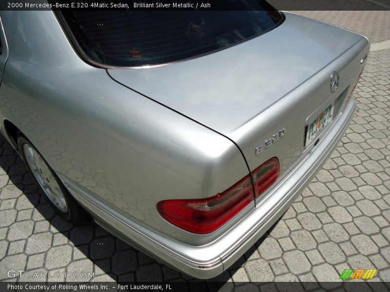 Brilliant Silver Metallic / Ash 2000 Mercedes-Benz E 320 4Matic Sedan