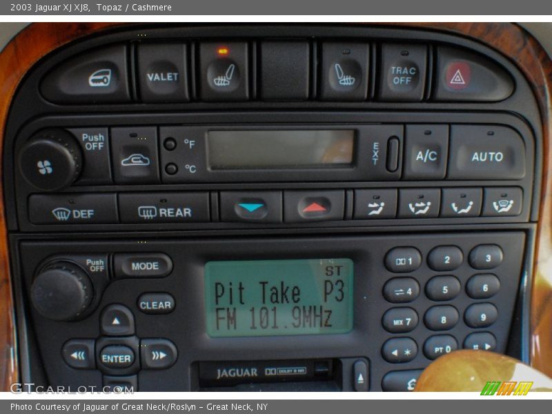 Controls of 2003 XJ XJ8