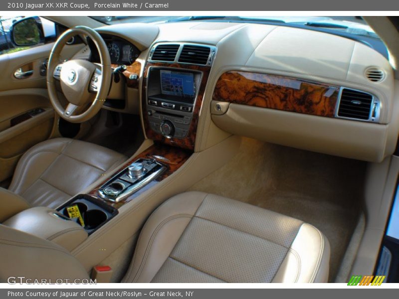 Dashboard of 2010 XK XKR Coupe