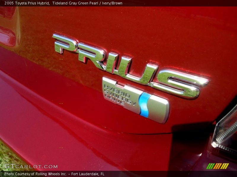 Tideland Gray Green Pearl / Ivory/Brown 2005 Toyota Prius Hybrid