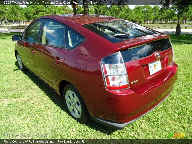 Tideland Gray Green Pearl / Ivory/Brown 2005 Toyota Prius Hybrid