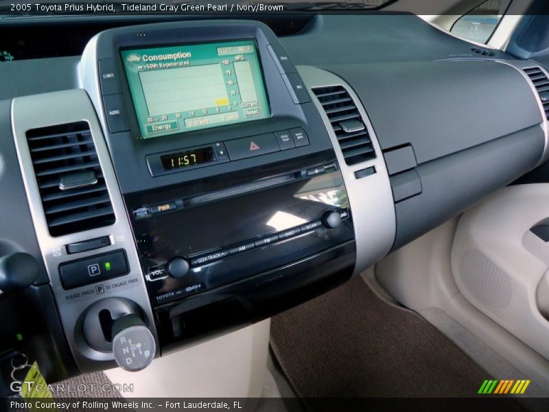 Tideland Gray Green Pearl / Ivory/Brown 2005 Toyota Prius Hybrid