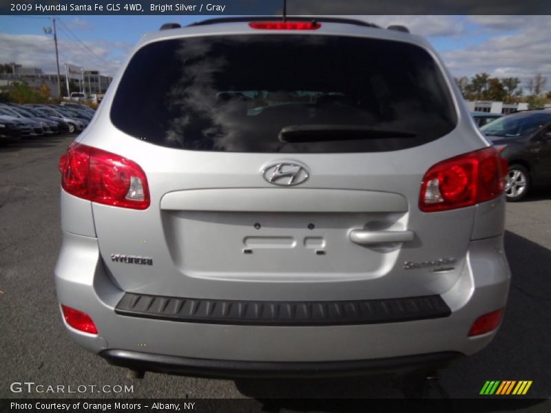 Bright Silver / Gray 2009 Hyundai Santa Fe GLS 4WD