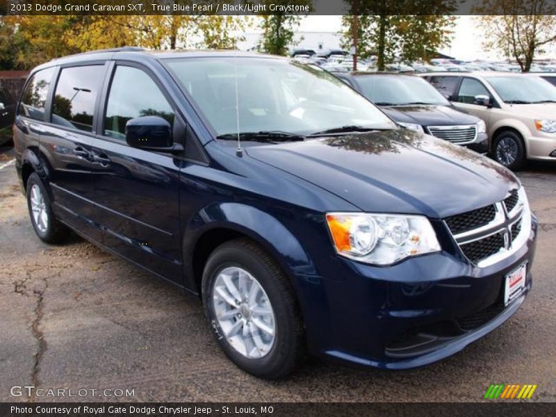 True Blue Pearl / Black/Light Graystone 2013 Dodge Grand Caravan SXT