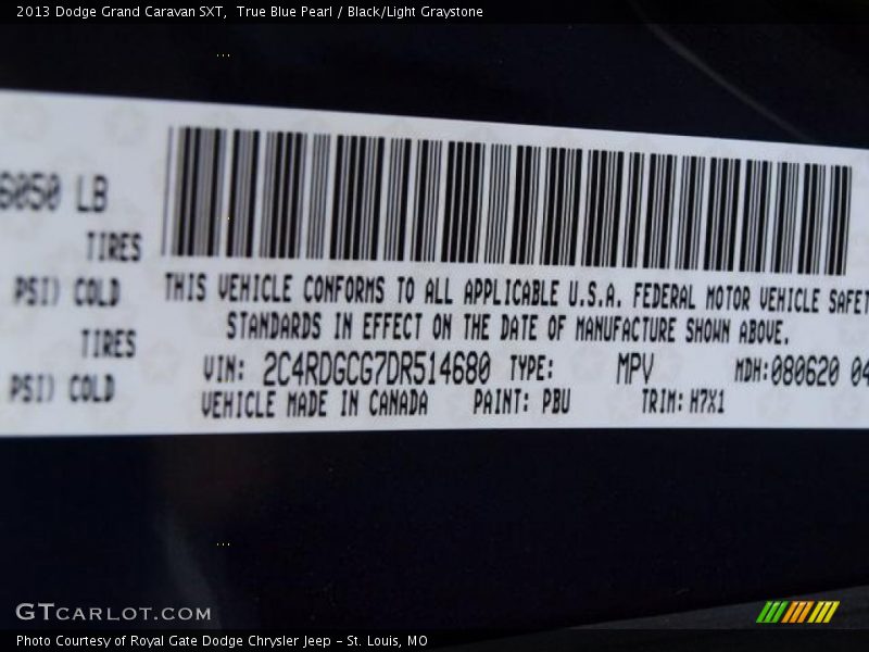 True Blue Pearl / Black/Light Graystone 2013 Dodge Grand Caravan SXT