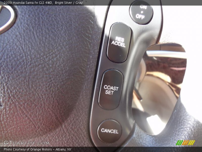Bright Silver / Gray 2009 Hyundai Santa Fe GLS 4WD