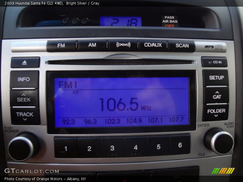Bright Silver / Gray 2009 Hyundai Santa Fe GLS 4WD