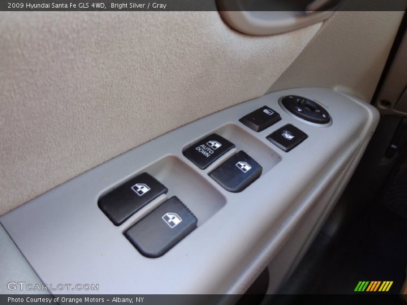 Bright Silver / Gray 2009 Hyundai Santa Fe GLS 4WD