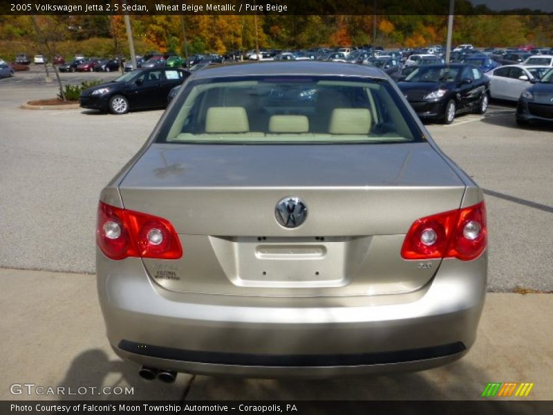 Wheat Beige Metallic / Pure Beige 2005 Volkswagen Jetta 2.5 Sedan
