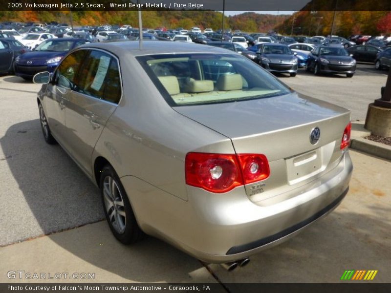 Wheat Beige Metallic / Pure Beige 2005 Volkswagen Jetta 2.5 Sedan