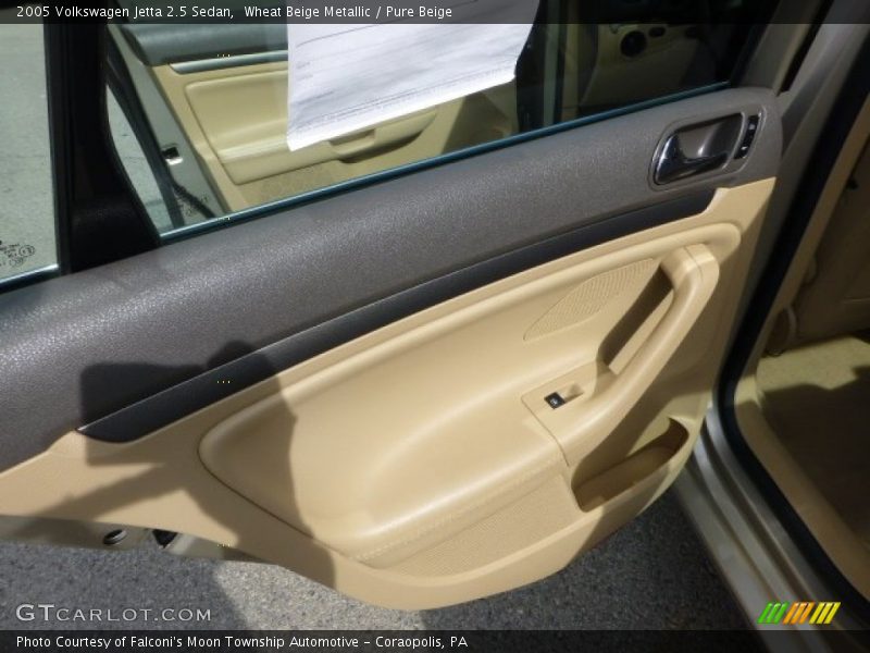 Wheat Beige Metallic / Pure Beige 2005 Volkswagen Jetta 2.5 Sedan
