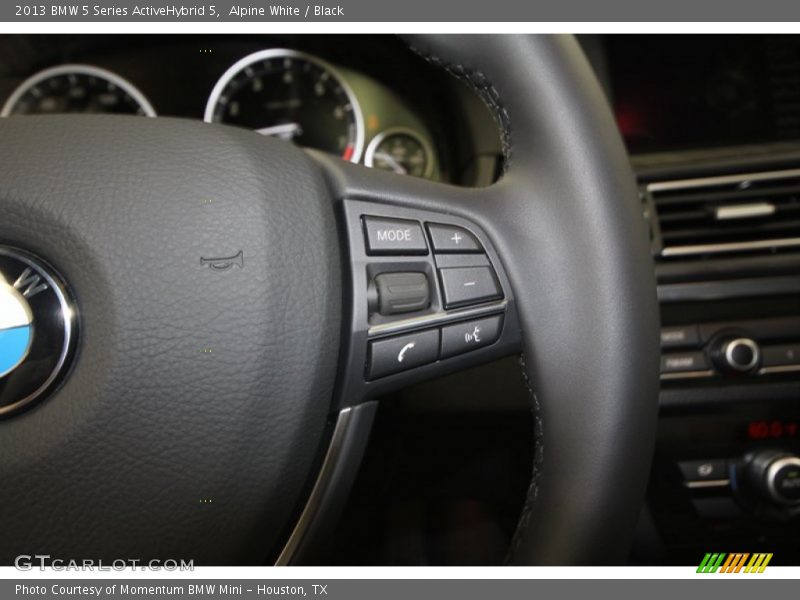 Controls of 2013 5 Series ActiveHybrid 5