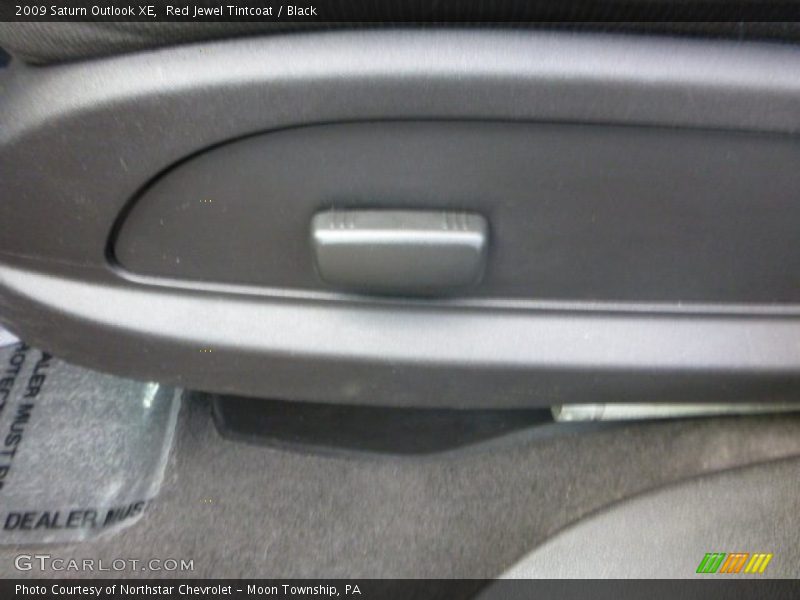 Red Jewel Tintcoat / Black 2009 Saturn Outlook XE