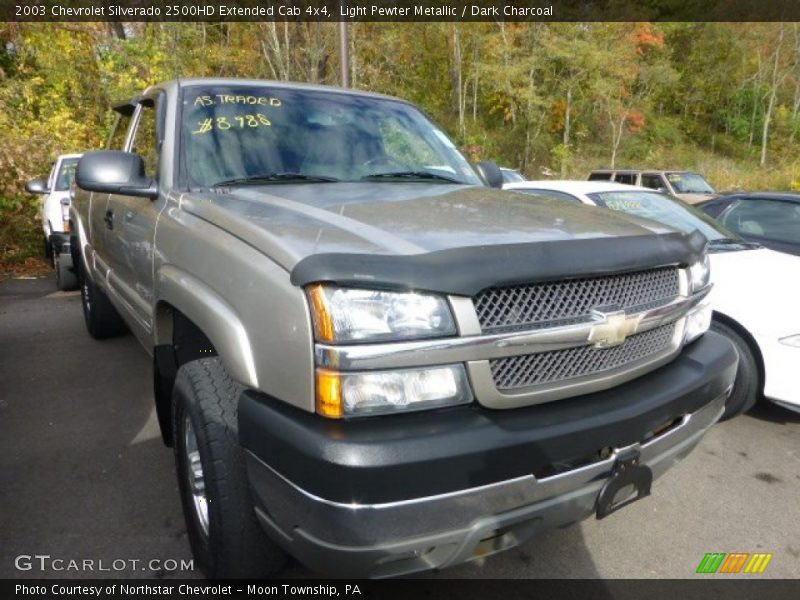 Light Pewter Metallic / Dark Charcoal 2003 Chevrolet Silverado 2500HD Extended Cab 4x4