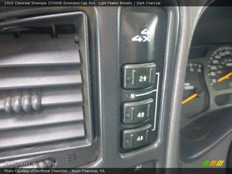 Light Pewter Metallic / Dark Charcoal 2003 Chevrolet Silverado 2500HD Extended Cab 4x4
