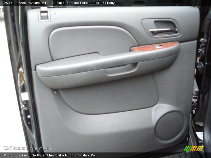 Door Panel of 2013 Avalanche LS 4x4 Black Diamond Edition