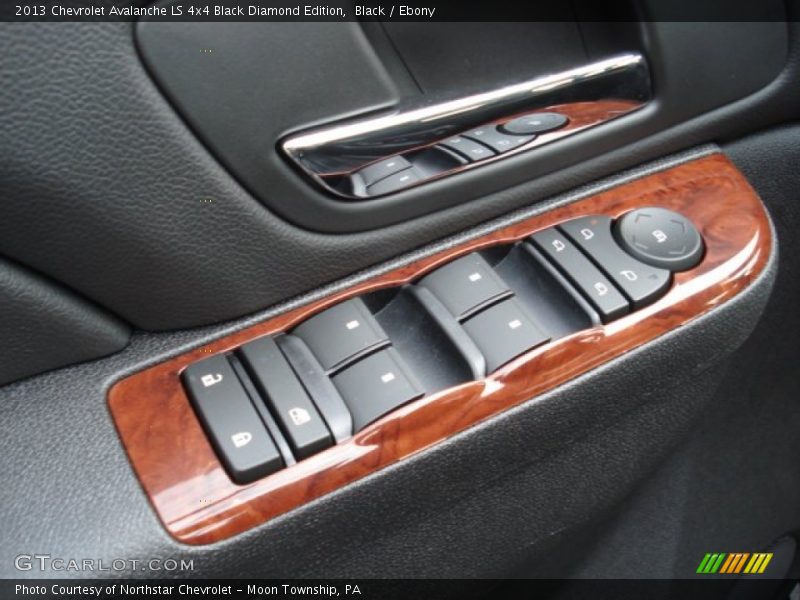 Controls of 2013 Avalanche LS 4x4 Black Diamond Edition