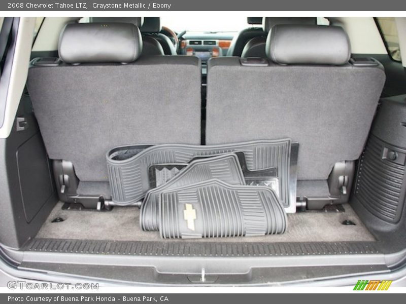  2008 Tahoe LTZ Trunk